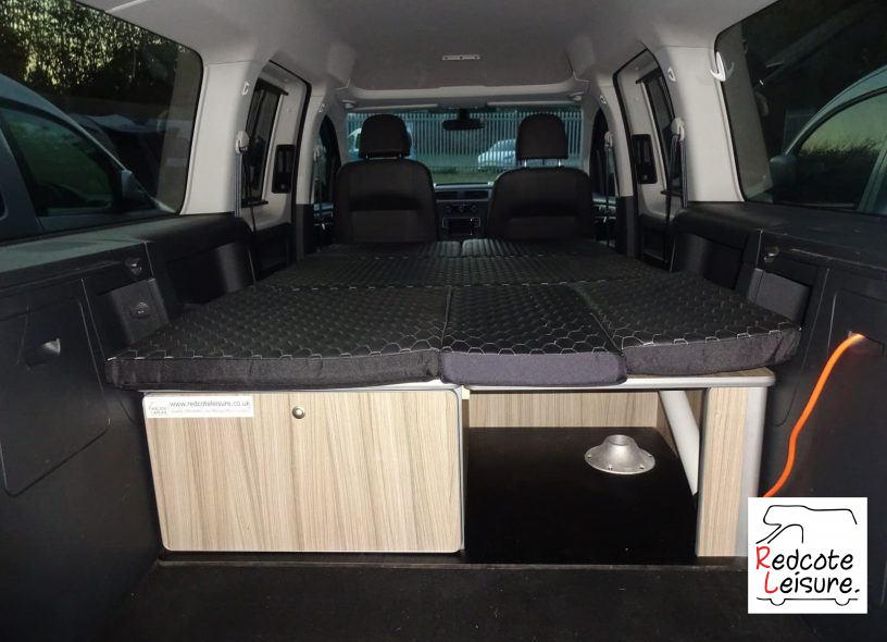 2018 Volkswagen Caddy Maxi Life Micro Camper (15)