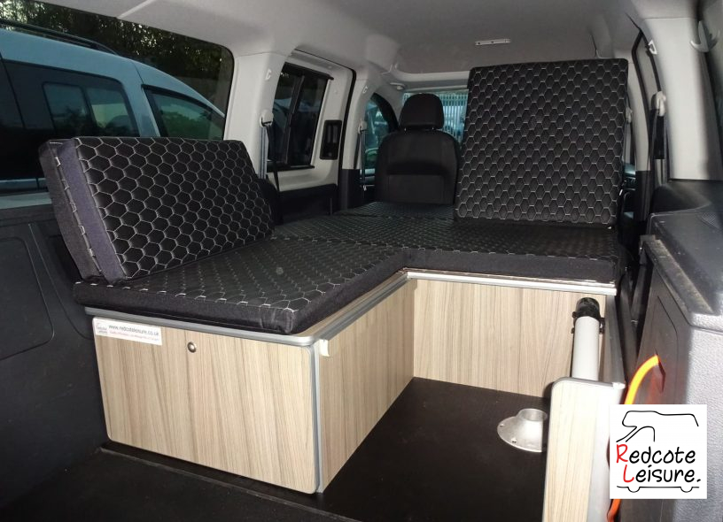 2018 Volkswagen Caddy Maxi Life Micro Camper (8)