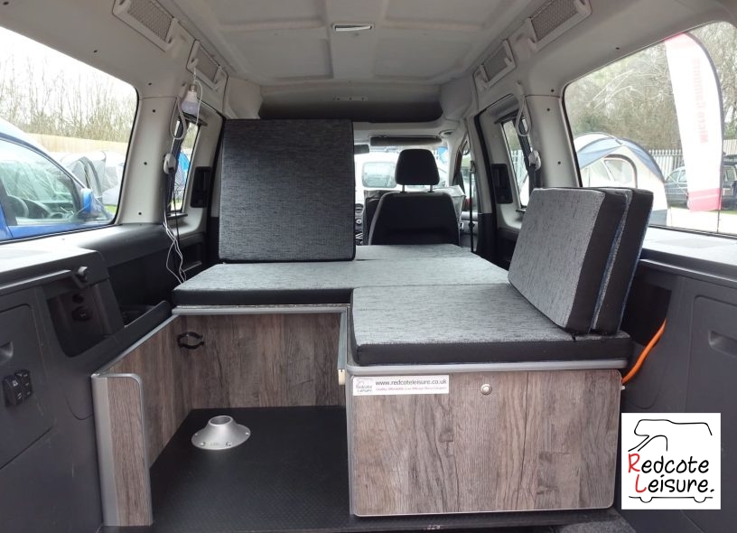 2011 Volkswagen Caddy Maxi Life Micro Camper (28)