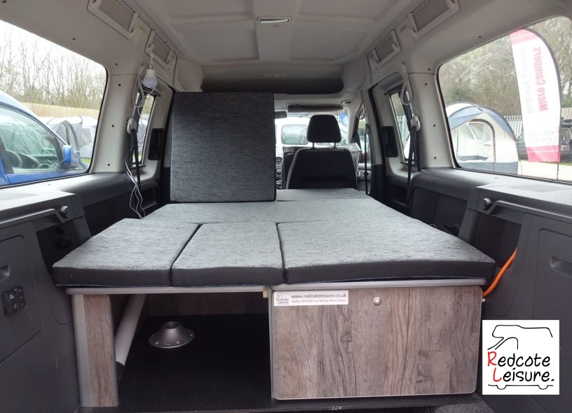 2011 Volkswagen Caddy Maxi Life Micro Camper (33)