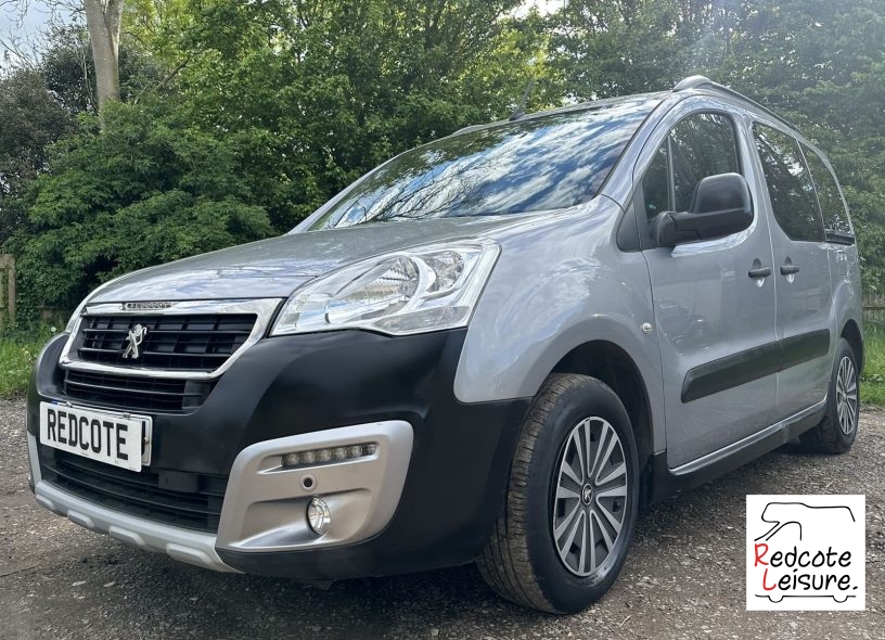 2019 Peugeot Partner Tepee Outdoor Blue HDI Micro Camper (1)