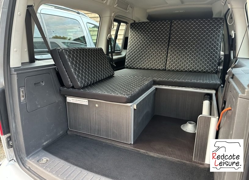 2015 Volkswagen Caddy Maxi Life Micro Camper (24)