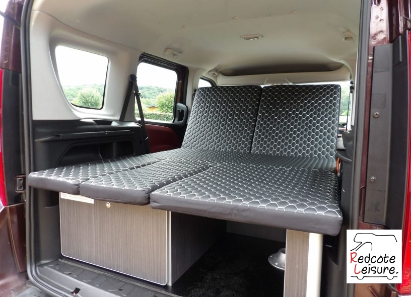 2013 Fiat Doblo Eleganza Micro Camper (25)