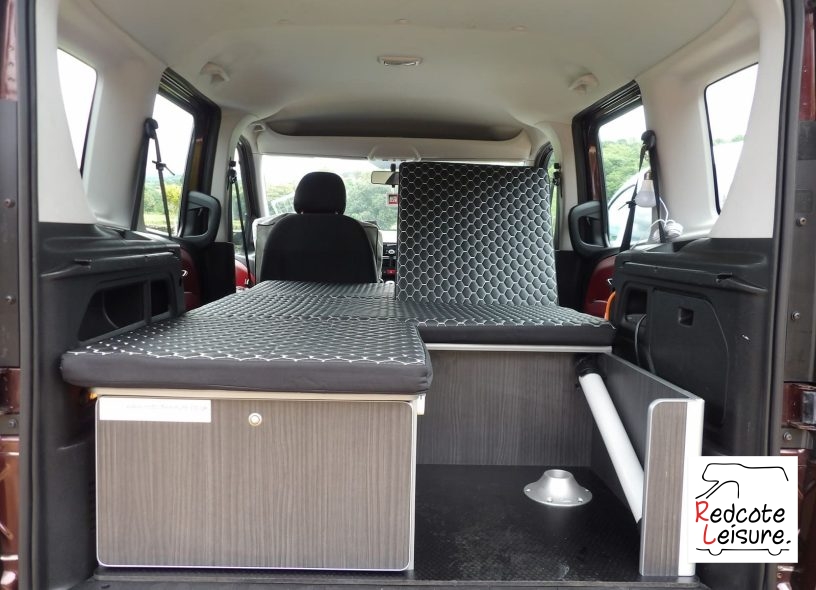 2013 Fiat Doblo Eleganza Micro Camper (32)