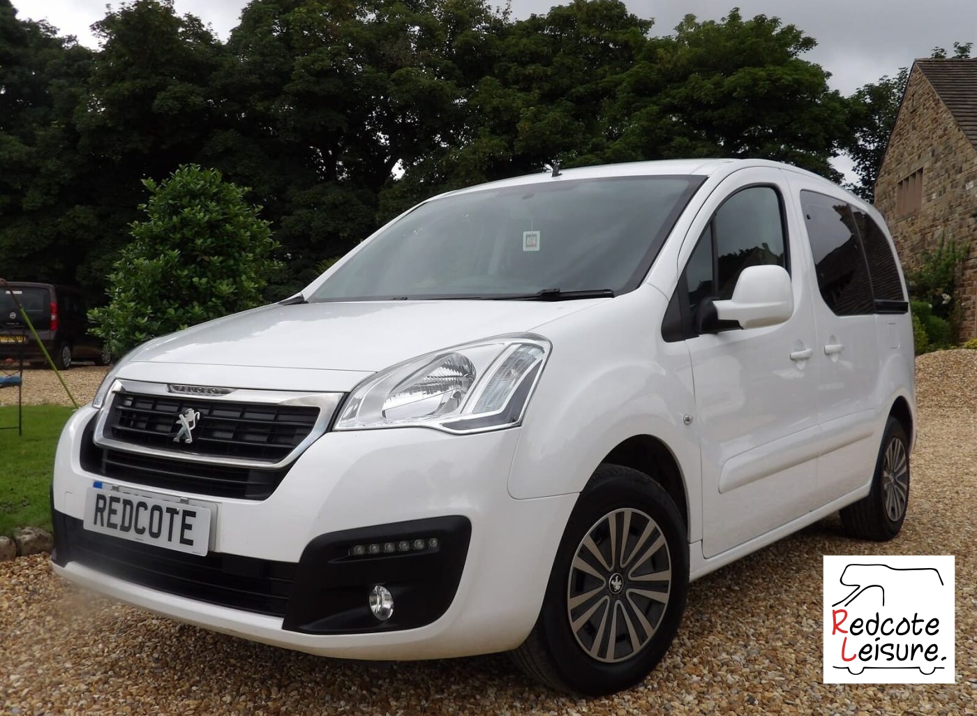 2015 Peugeot Partner Tepee Active Blue HDI Micro Camper (1)