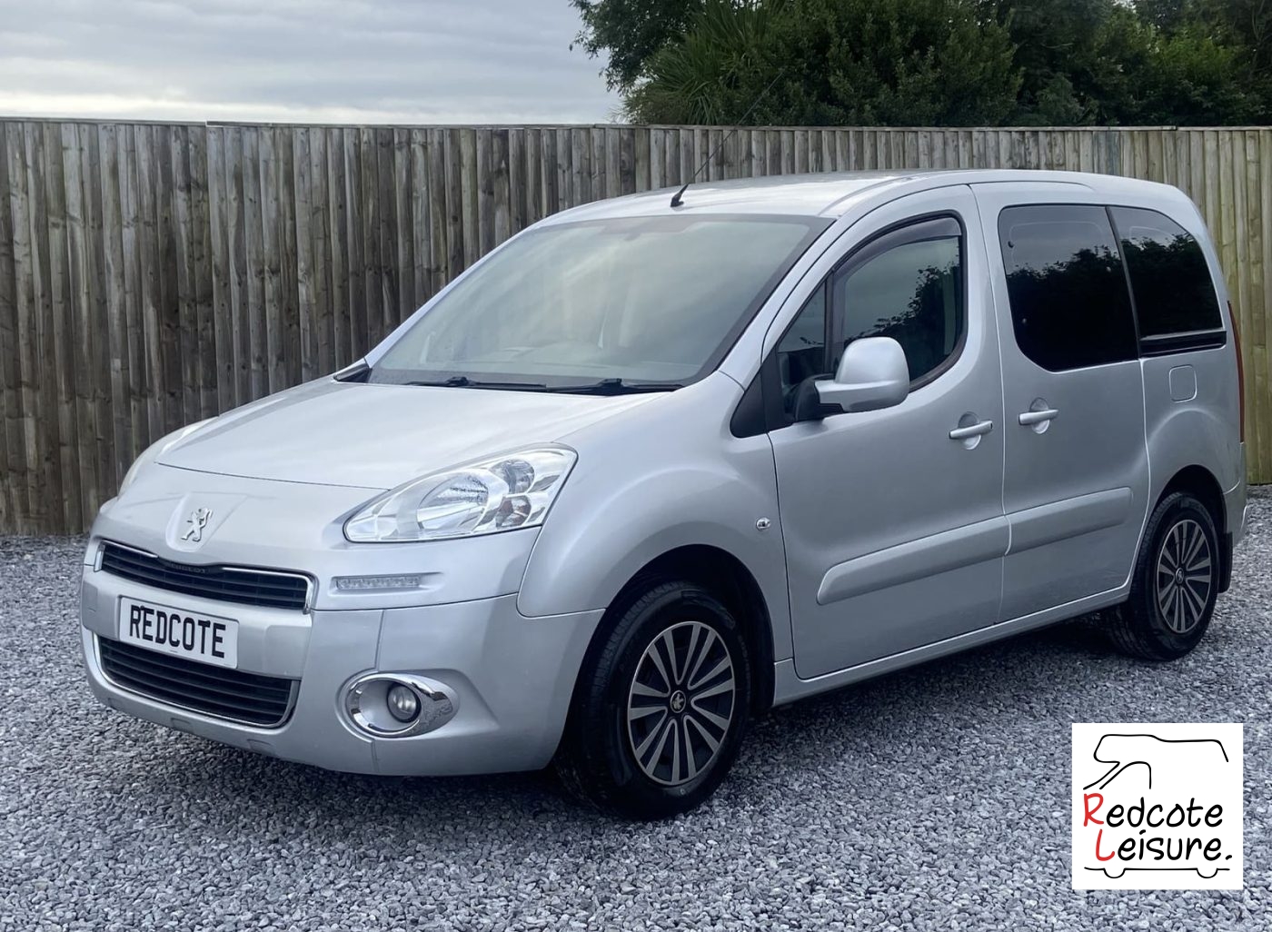 2013 Peugeot Partner Tepee S E-HDI Micro Camper (1)