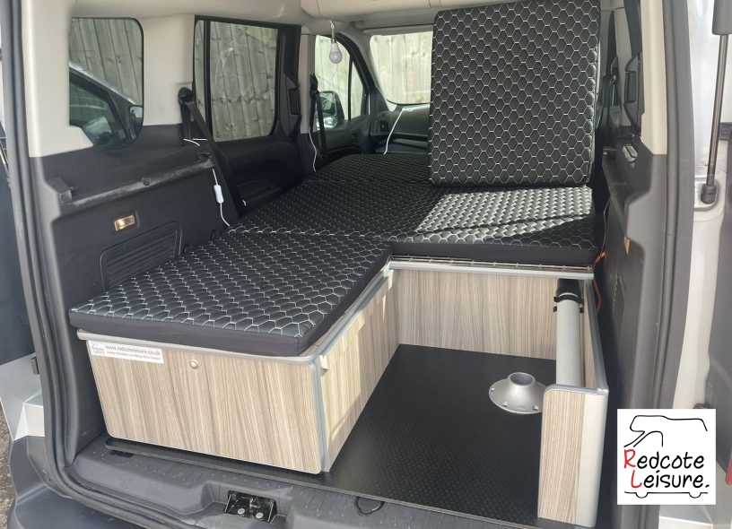 2015 Ford Tourneo Connect Zetec Micro Camper (23)