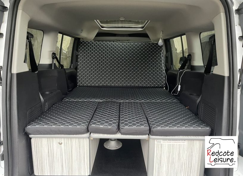 2015 Ford Grand Tourneo Connect Titanium Micro Camper (22)