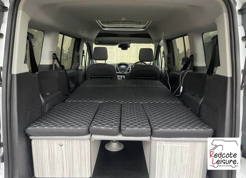 2015 Ford Grand Tourneo Connect Titanium Micro Camper (23)