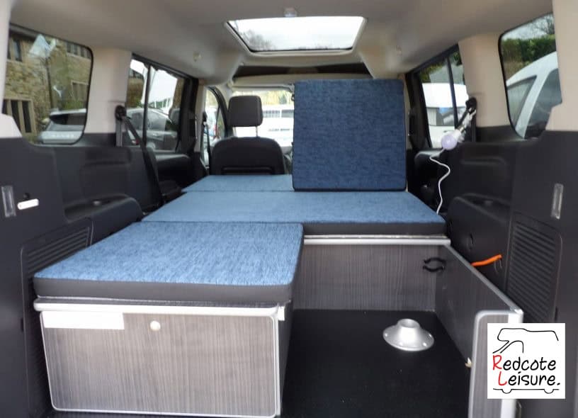 2017 Ford Grand Tourneo Connect Titanium Micro Camper (4)