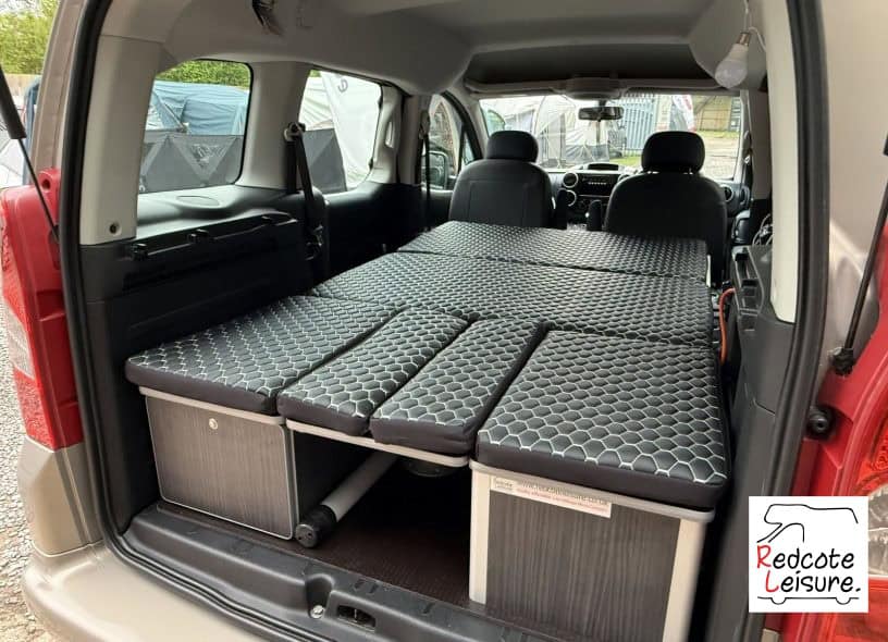 2011 Peugeot Partner Tepee S Micro Camper (31)