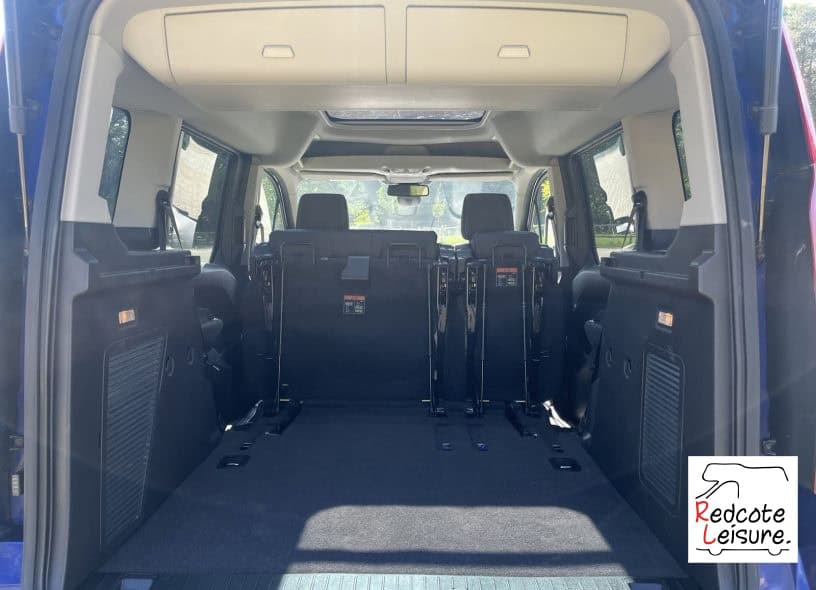 2016 Ford Tourneo Connect Titanium Micro Camper (11)