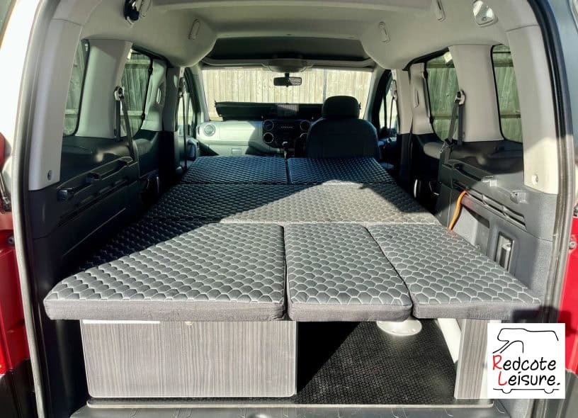 2010 Peugeot Partner Tepee Outdoor Micro Camper (31)