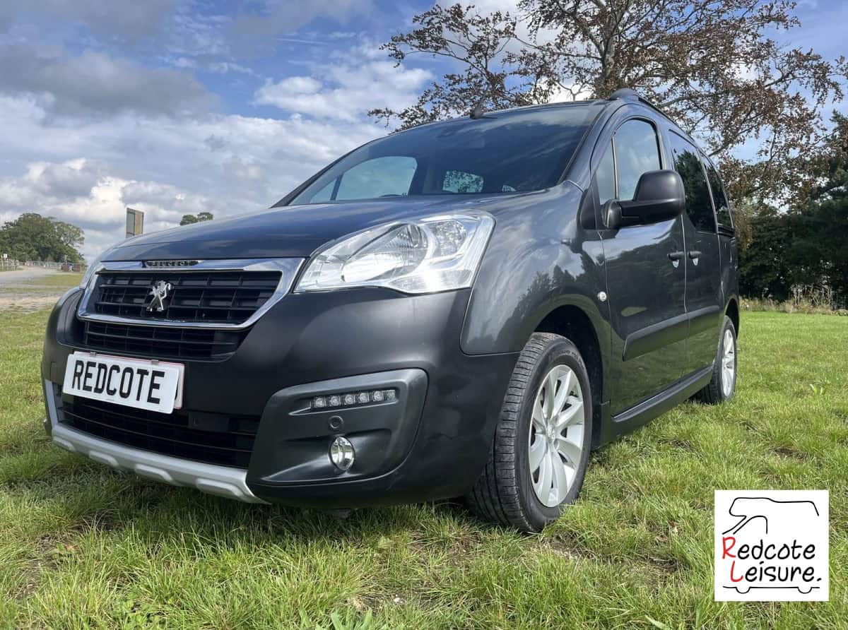 2018 Peugeot Partner Tepee Outdoor Blue HDI Micro Camper (1)