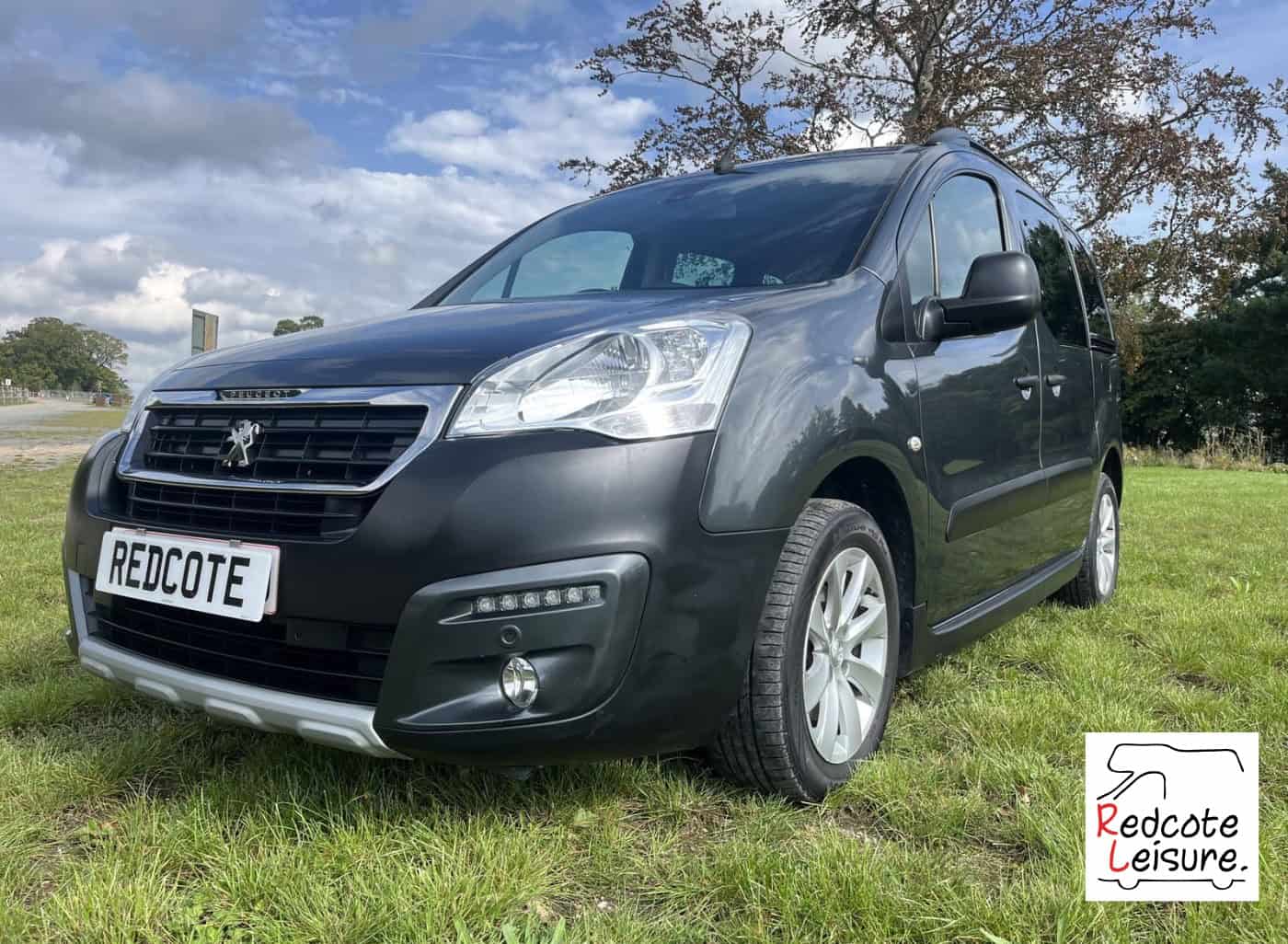 2018 Peugeot Partner Tepee Outdoor Blue HDI Micro Camper (1)