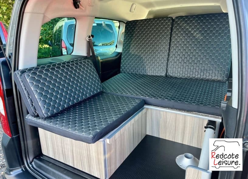 2018 Peugeot Partner Tepee Outdoor Blue HDI Micro Camper (26)