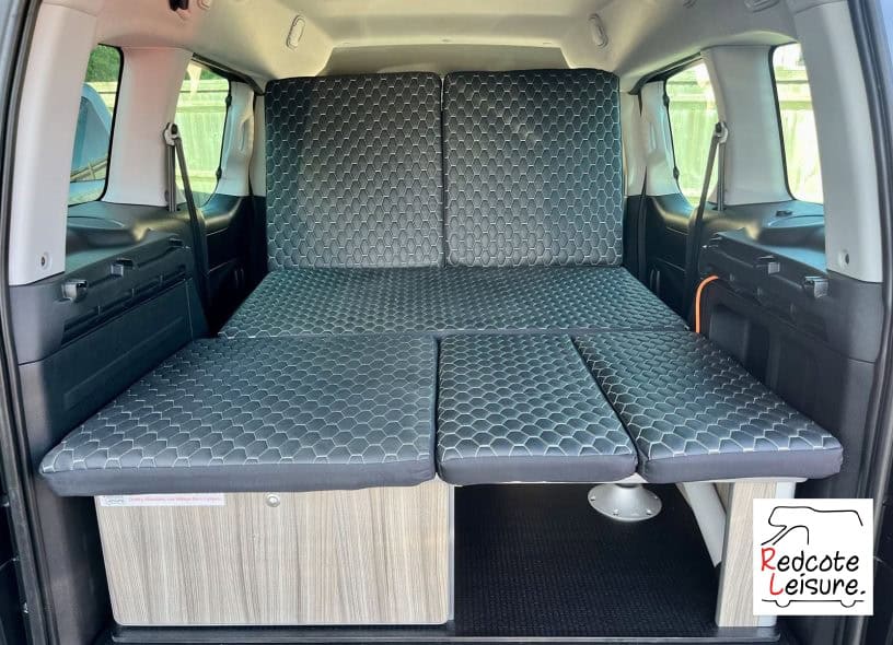 2018 Peugeot Partner Tepee Outdoor Blue HDI Micro Camper (28)