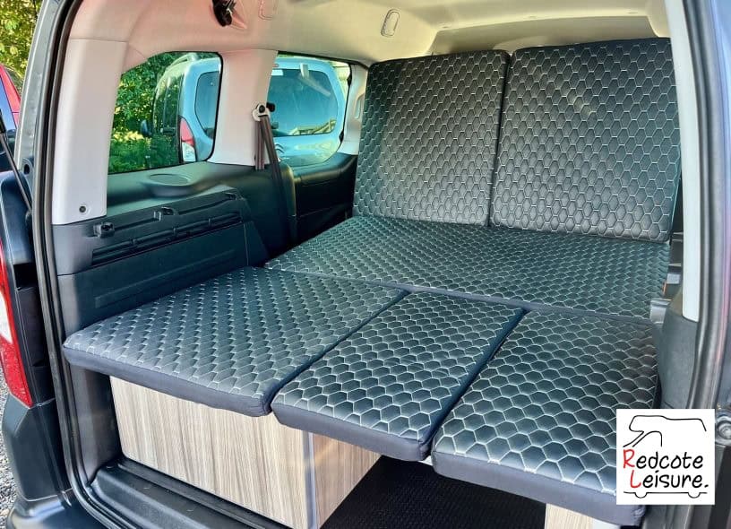 2018 Peugeot Partner Tepee Outdoor Blue HDI Micro Camper (29)