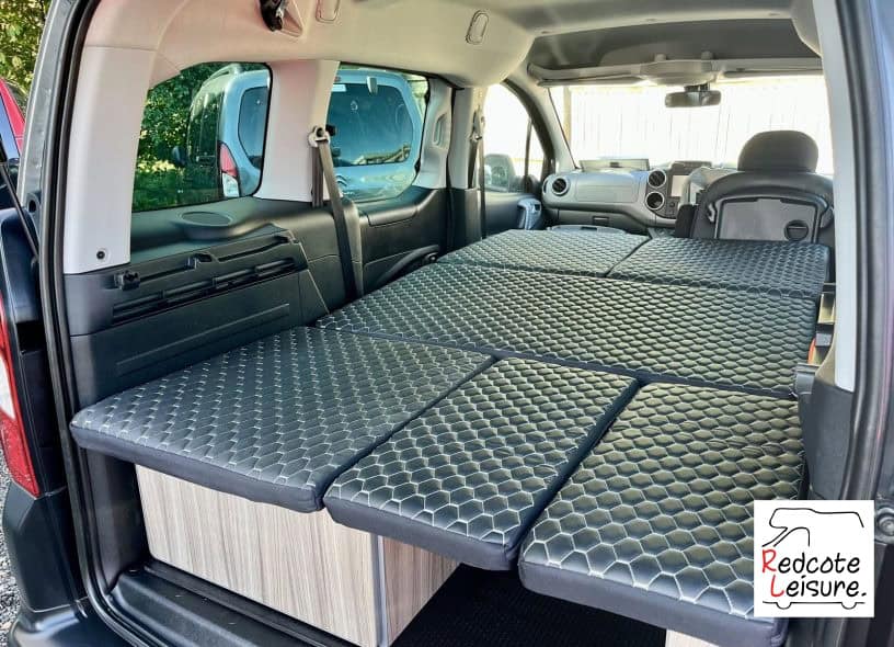 2018 Peugeot Partner Tepee Outdoor Blue HDI Micro Camper (30)