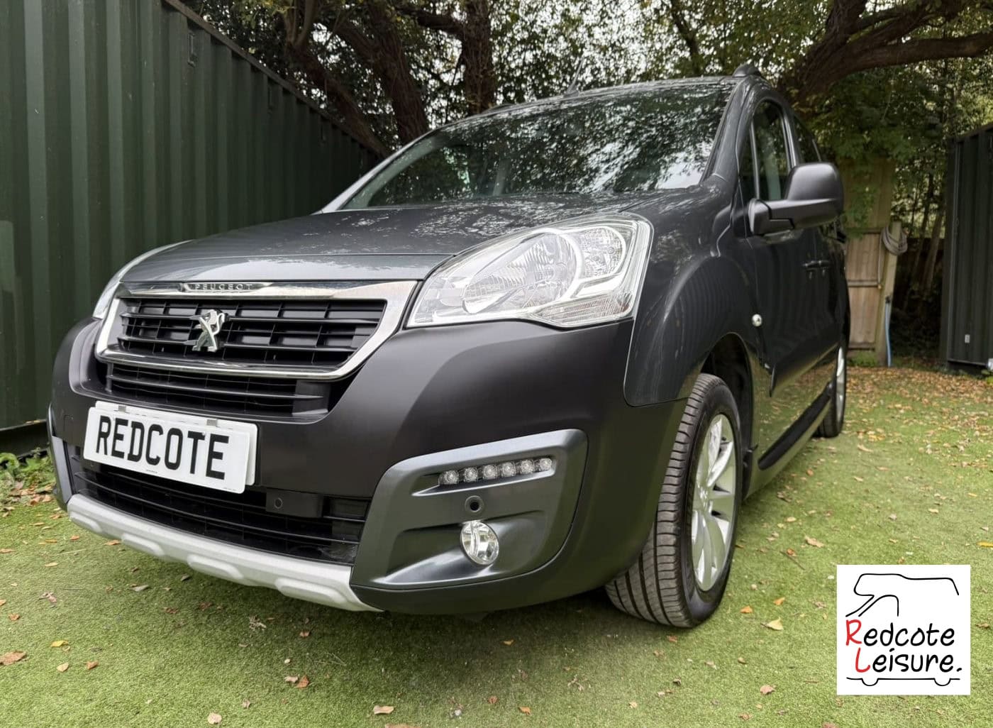 2018 Peugeot Partner Tepee Outdoor Micro Camper (1)