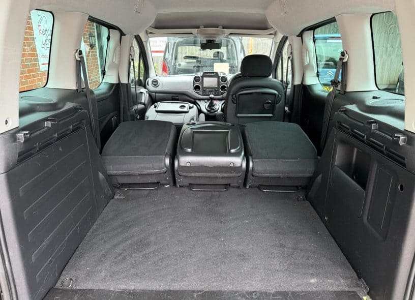 2018 Peugeot Partner Tepee Outdoor Micro Camper (15)