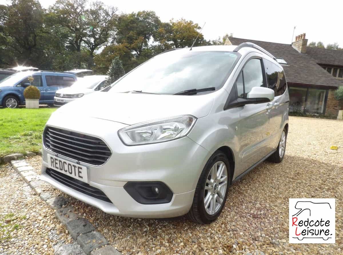 2019 Ford Tourneo Courier Titanium Micro Camper (1)