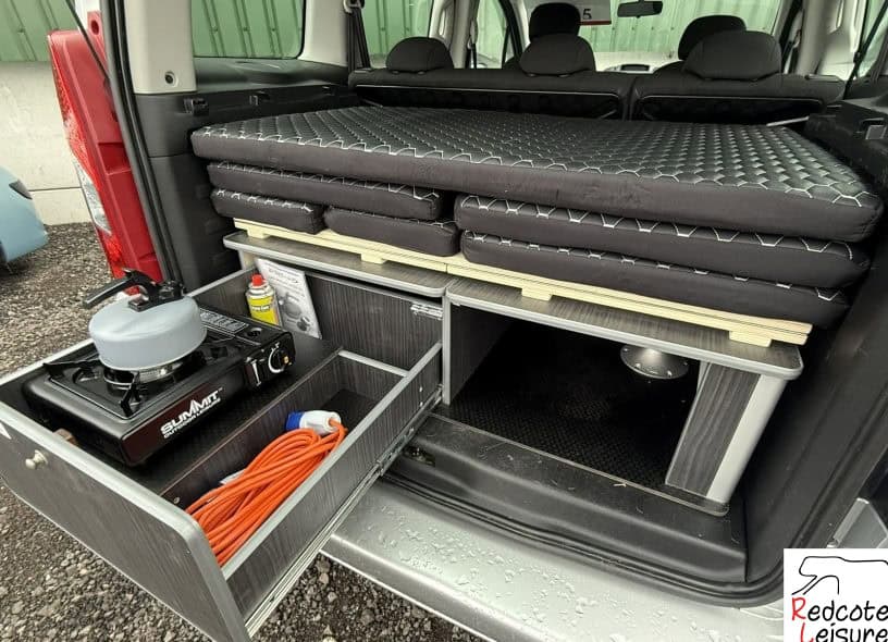 2012 Peugeot Partner Tepee S Micro Camper (17)