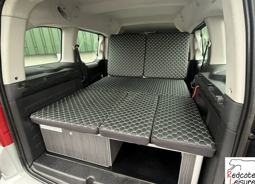 2012 Peugeot Partner Tepee S Micro Camper (23)