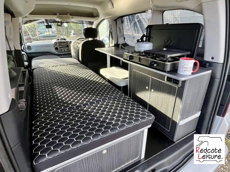 2014 Peugeot Partner Tepee S E-HDI Micro Camper (17)