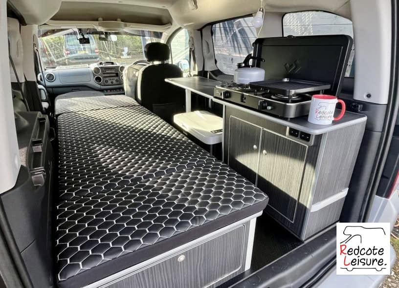 2014 Peugeot Partner Tepee S E-HDI Micro Camper (17)