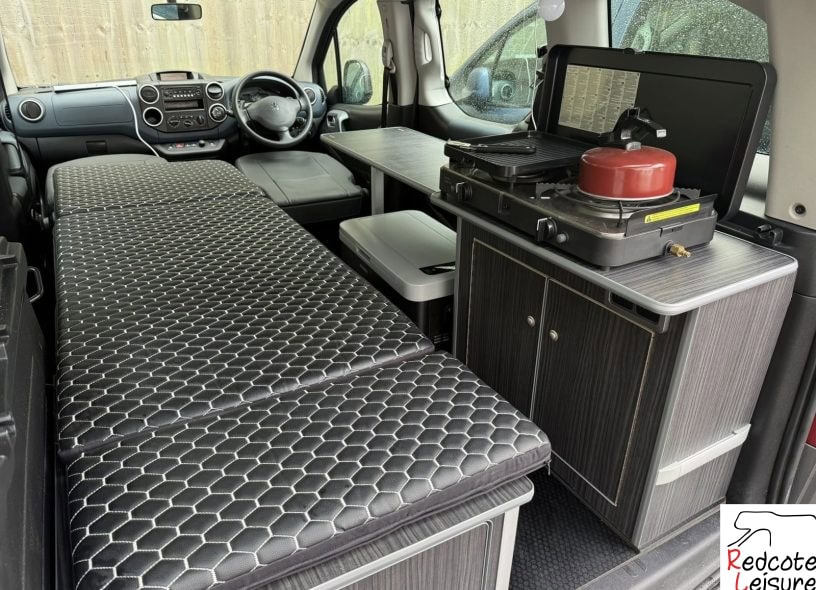 2012 Peugeot Partner Tepee S E-HDI Micro Camper (24)