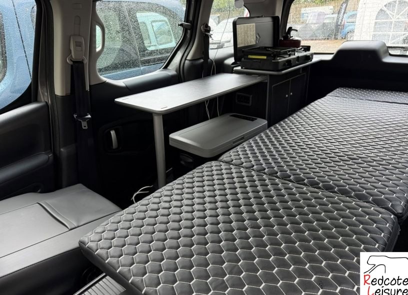 2012 Peugeot Partner Tepee S E-HDI Micro Camper (25)