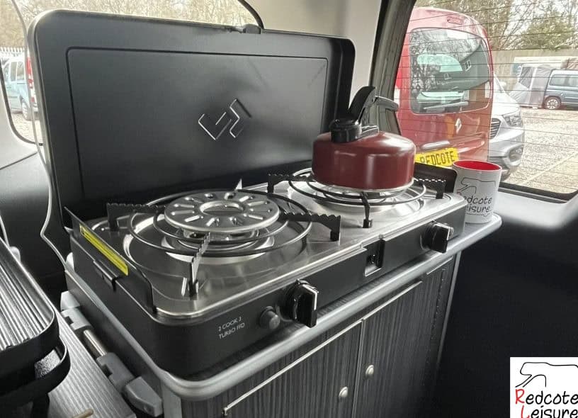 2012 Peugeot Partner Tepee S E-HDI Micro Camper (26)