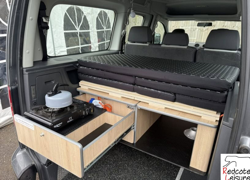 2014 Volkswagen Caddy Maxi Life Micro Camper WAV (24)