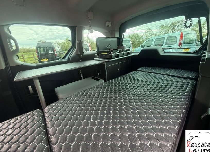 2016 Peugeot Partner Tepee Allure Blue HDI Micro Camper (19)