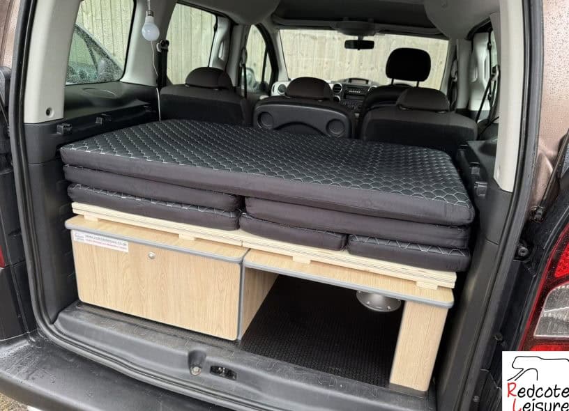 2012 Peugeot Partner Tepee Outdoor Micro Camper (27)