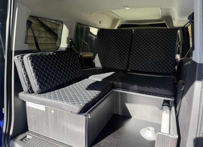 2017 Ford Grand Tourneo Connect Titanium Micro Camper (25)