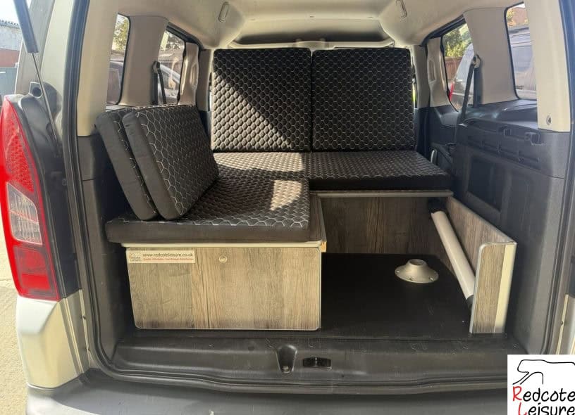 2013 Peugeot Partner Tepee S Micro Camper (23)