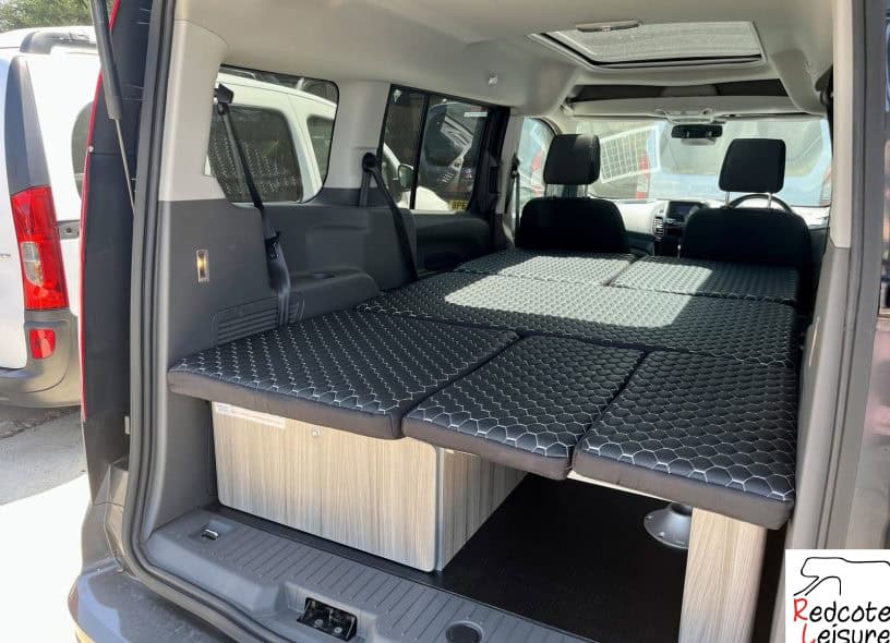 2018 Ford Grand Tourneo Connect Titanium Micro Camper (30)