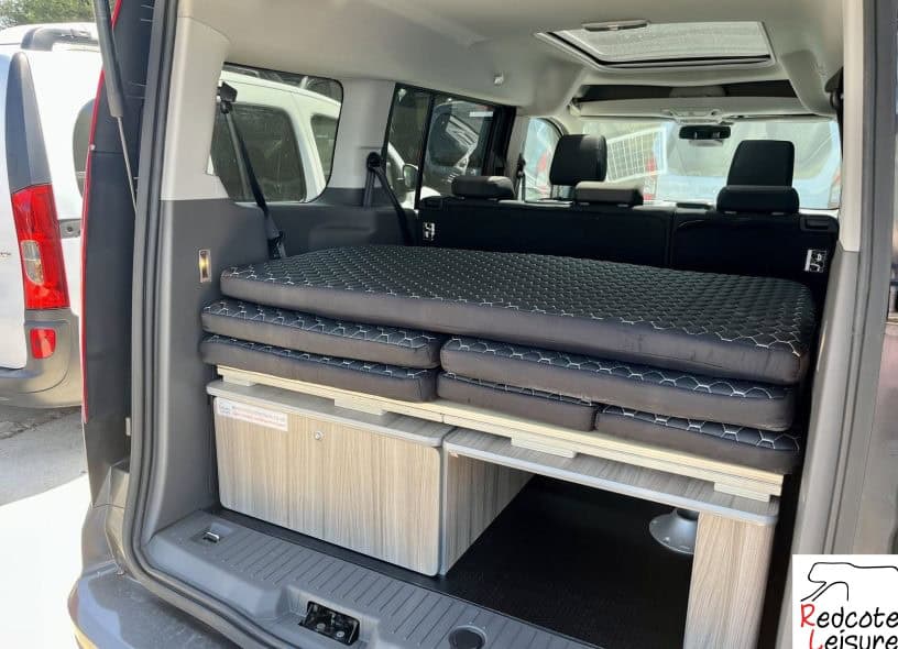 2018 Ford Grand Tourneo Connect Titanium Micro Camper (31)