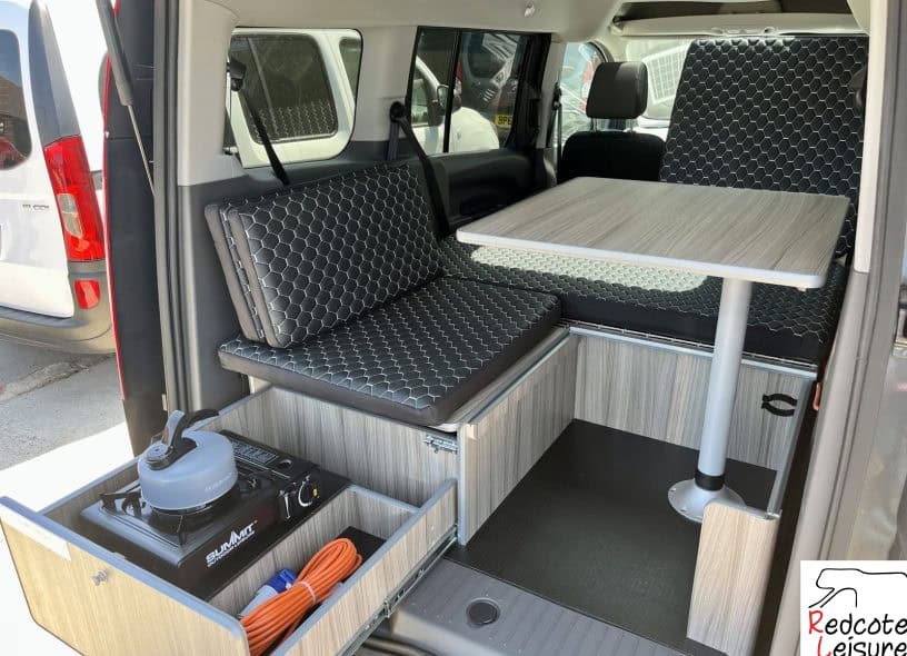 2018 Ford Grand Tourneo Connect Titanium Micro Camper (35)