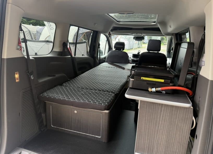 Solo Plus Ford Grand Tourneo Connect (2)