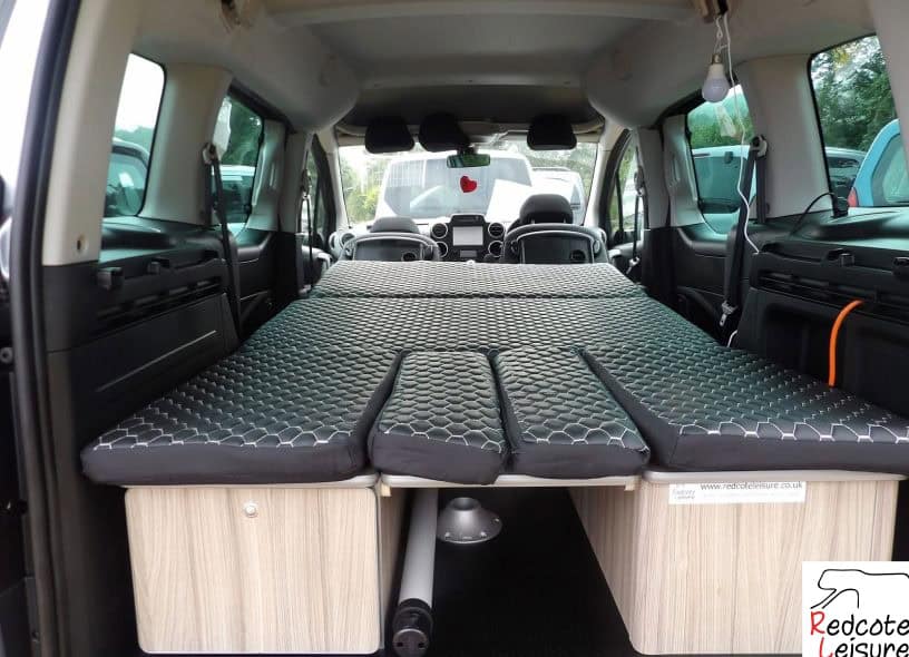 2018 Peugeot Partner Tepee Outdoor Micro Camper (26)